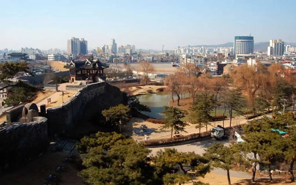 Arrivée et première découverte de Séoul