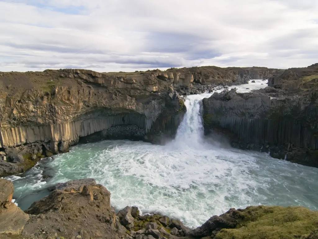 Cascades et sources chaudes