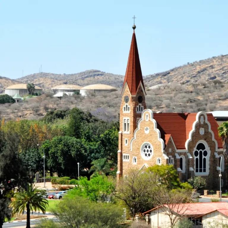Contrastes de la capitale namibienne