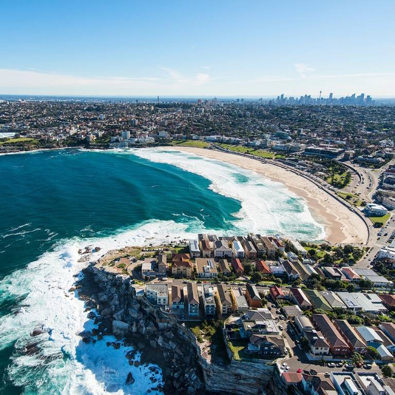 Sydney : sea, surf and sun