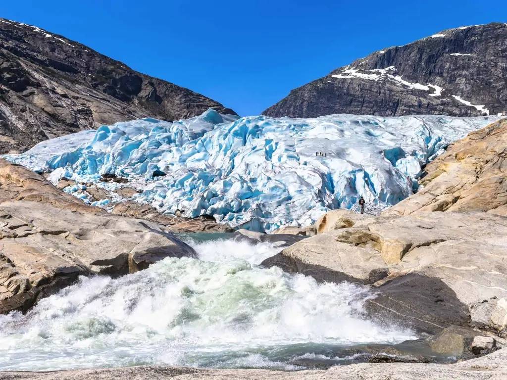Sur le plus grand glacier d’Europe  