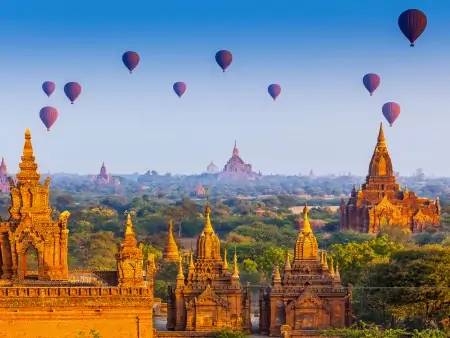 Bagan et ses pagodes par milliers