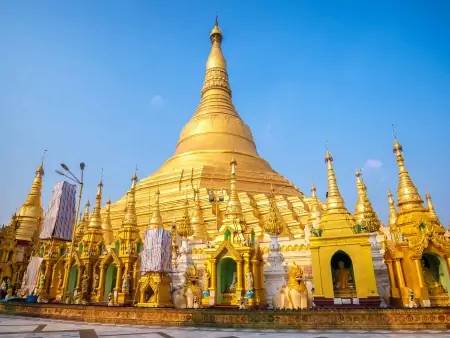 Vol pour le Myanmar et visite de Yangon