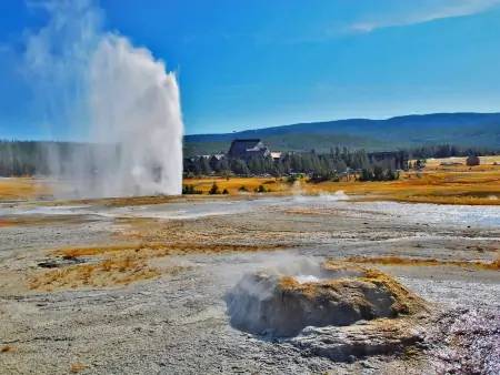 Les Geysers de Yellowstone – Old Faithful 