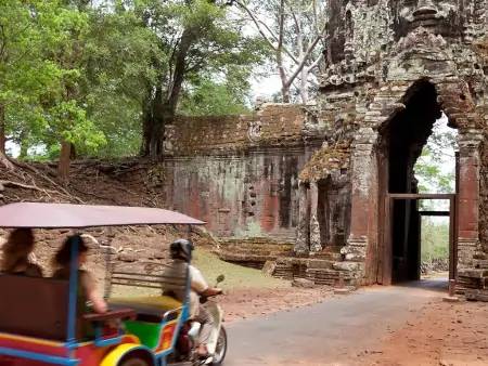 Les temples d’Angkor à vélo