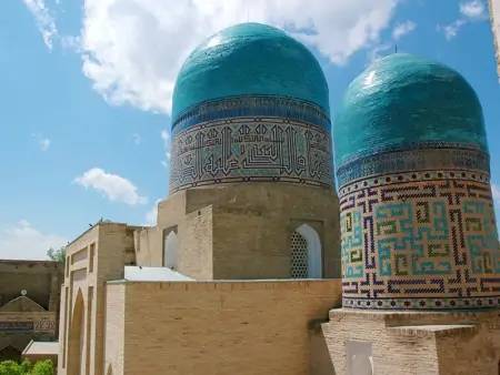 Route vers la capitale de l'Ouzbekistan