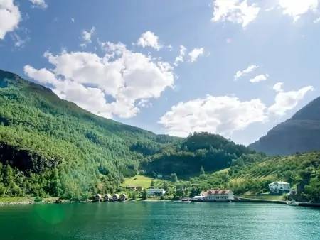 Croisière sur le plus long fjord d’Europe : le Sognefjord
